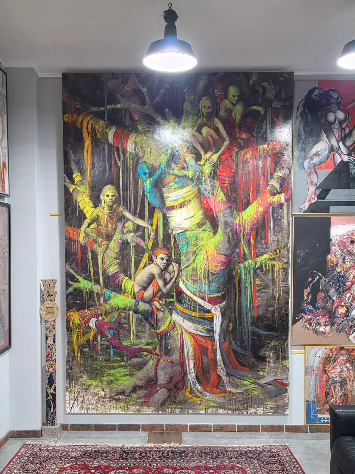 Ein großes Bild von Jonas Burgert in der Galerie Kaminski